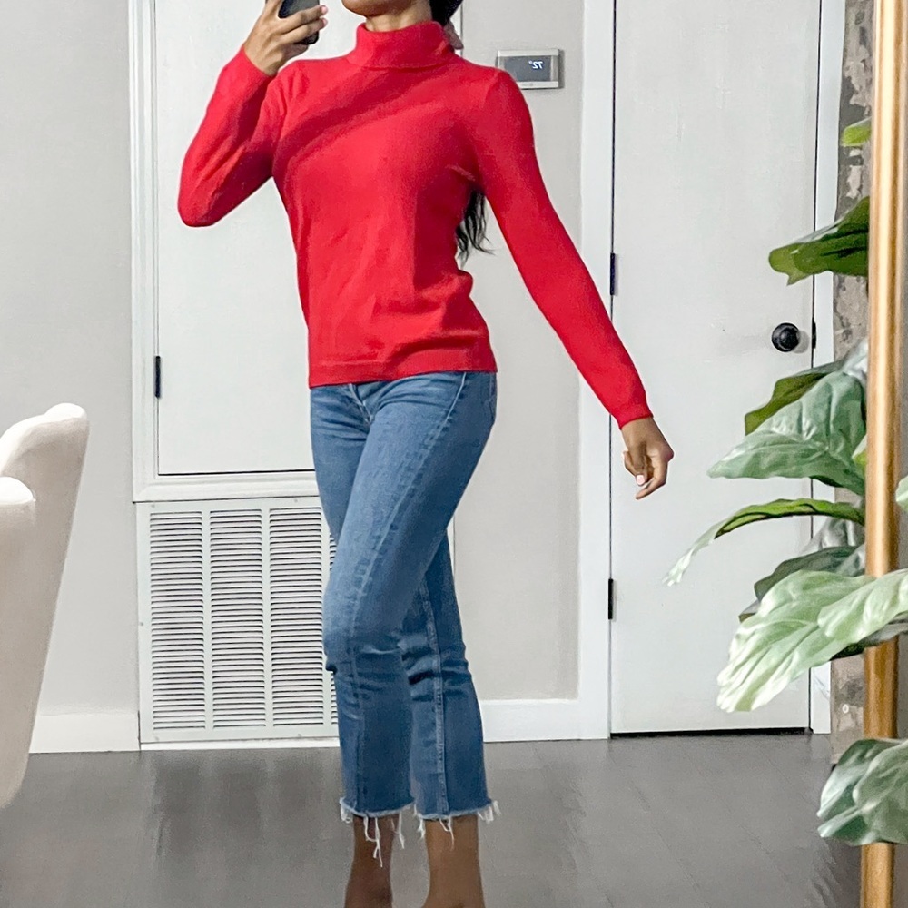 Charter Club 100% Cashmere Turtleneck Sweater Color Red, Size small NWT